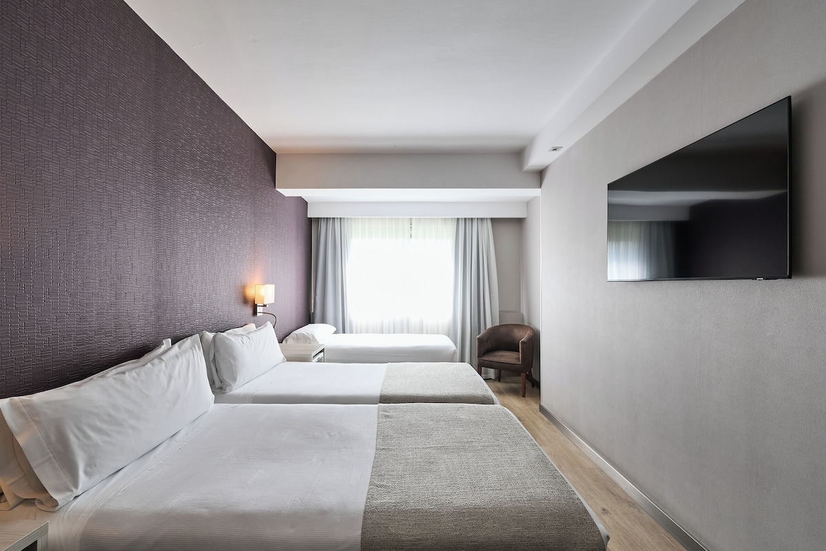 Catalonia Atenas property photograph